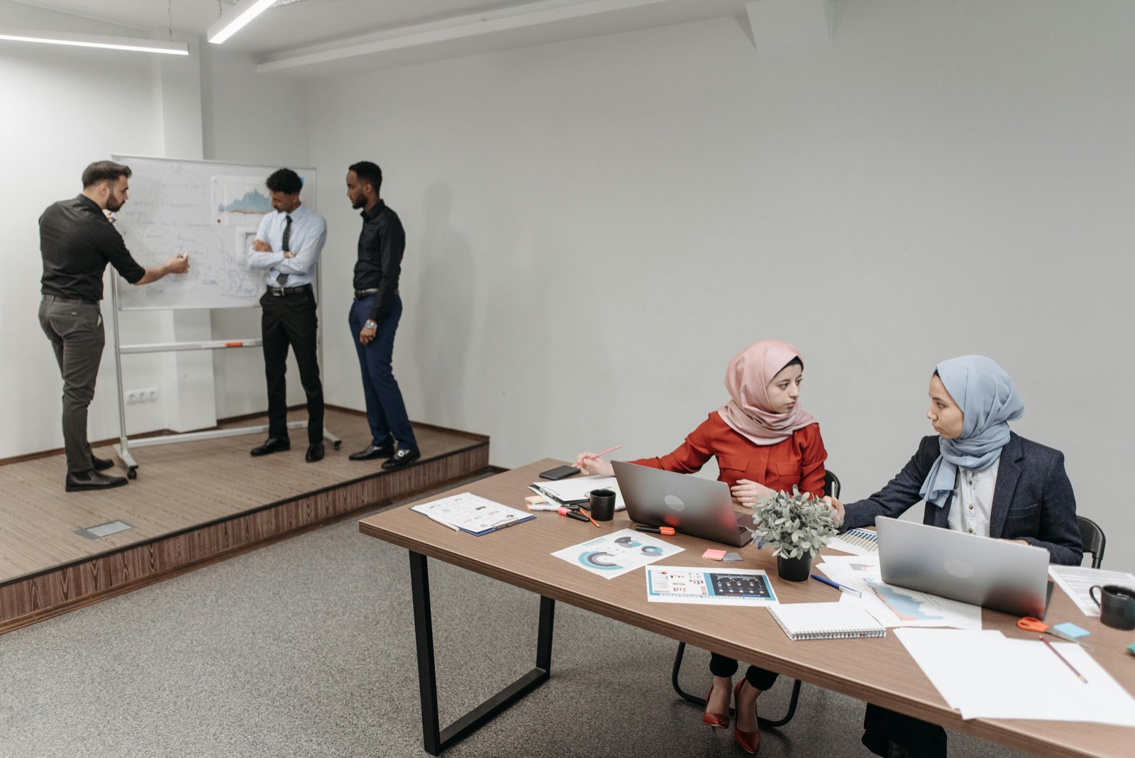 Seasonal Campaigns: Timing Your Advertising for Muslim Markets cover image